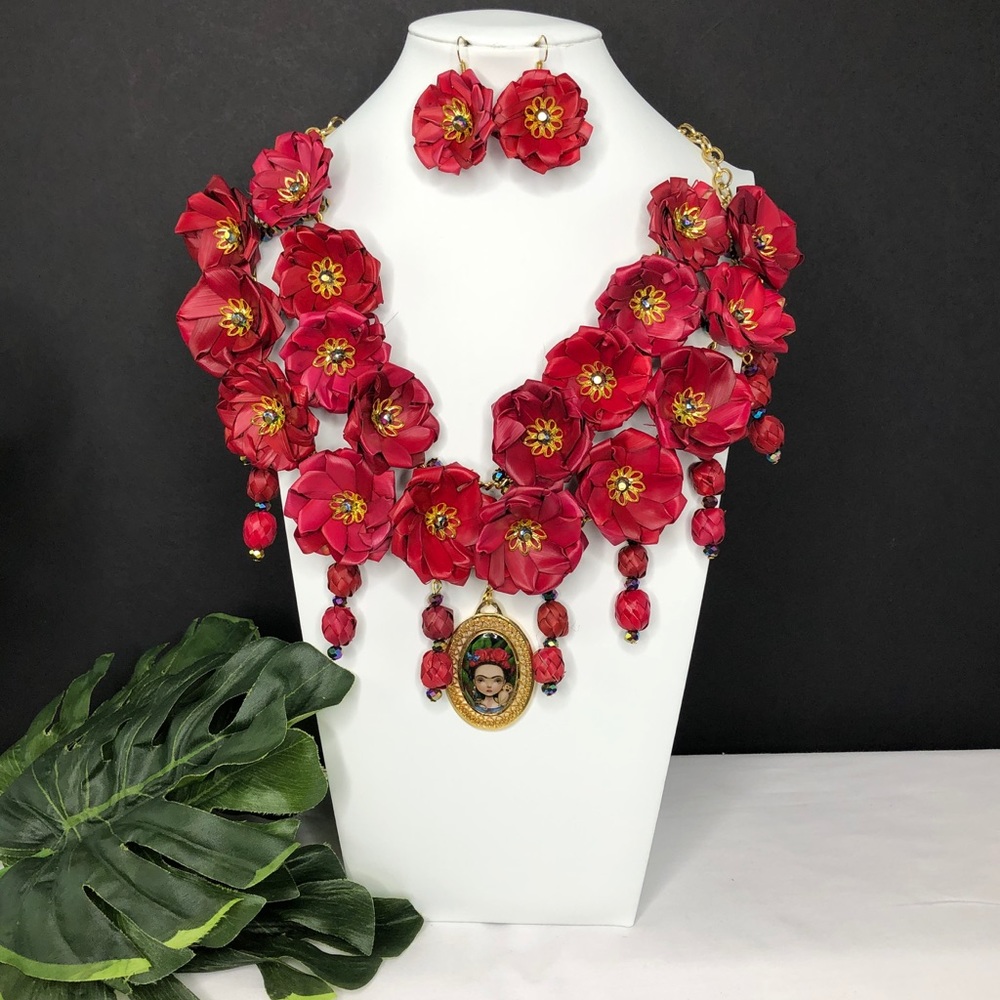 Beautiful ref flowers necklace set handmade